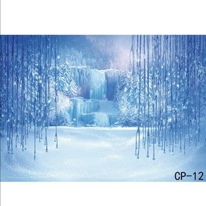 7x5 ft FROZEN THEME BACKDROP NO HOLDER!